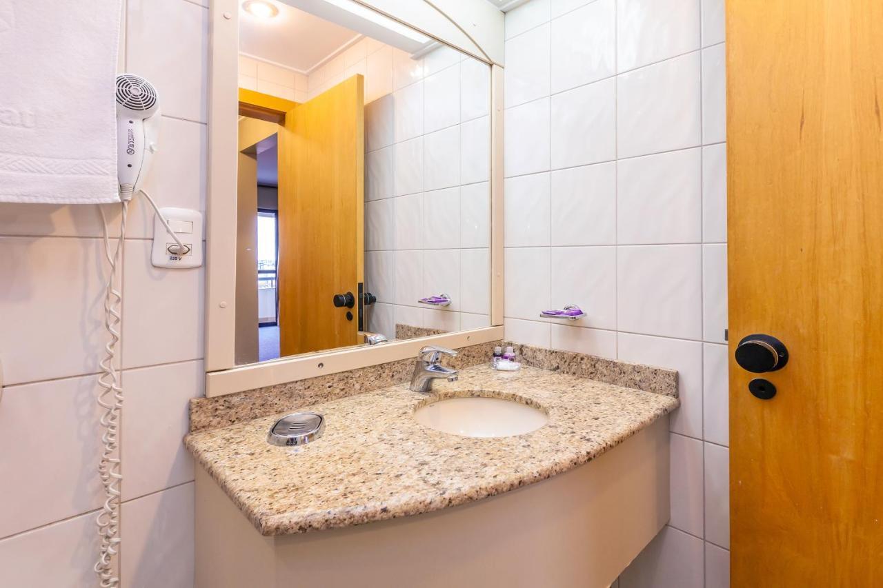 Tri & Flat Caxias Aparthotel